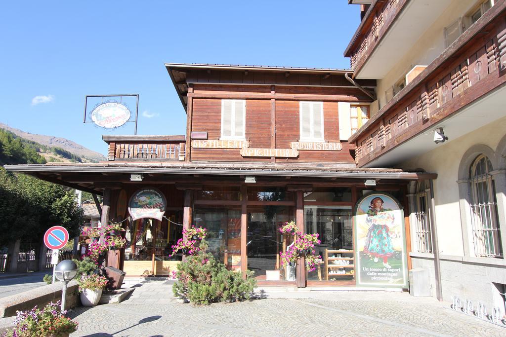Residence Albergian Pragelato Luaran gambar